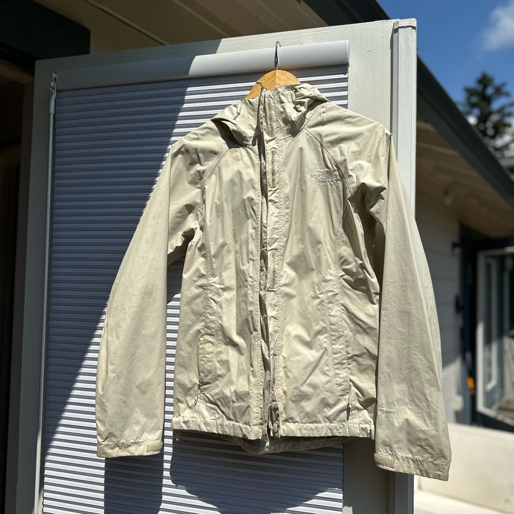 The Northface Hyvent 2.5l jacket white Small